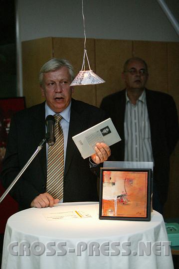 2008.11.14_21.07.11.JPG - Hiesberger sei ein "Meister der Wrter und Stze", so LAbg. Mag. Johann Heuras, den er kennen lernen durfte als Virtuosen im Bereich des Sozialen, wo er es verstehe, Gesetze stets im Sinne der Menschen auszulegen.